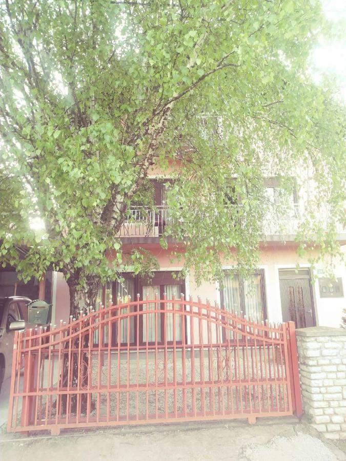 Bihać Apartment Terra & Boat Trip מראה חיצוני תמונה